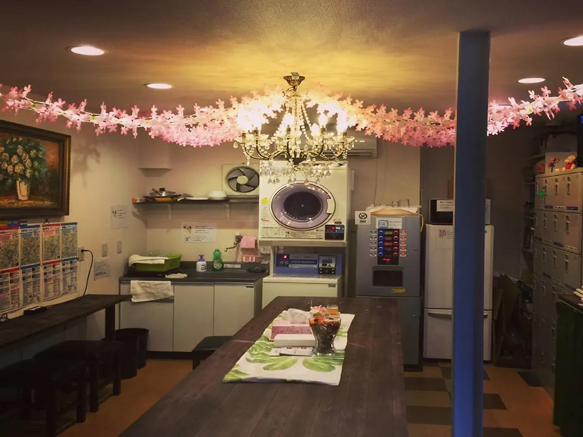 Hotel 3000 Jyuraku Tokyo Hostel